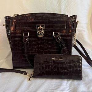 Michael Kors Purse and Wallet set